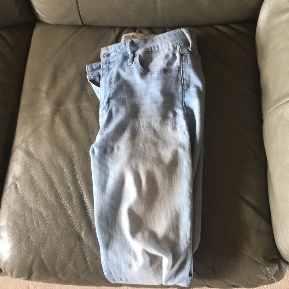 lightwash skinny jean
